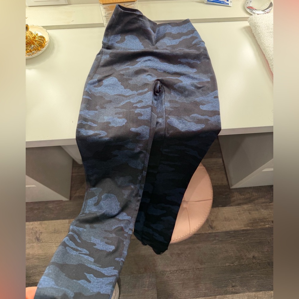 Bombshell, sportswear, blue camel, scrunch butt leggings size S